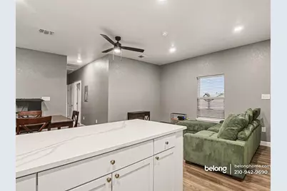 206 Roberts St #201, San Antonio, TX 78207 - Photo 3