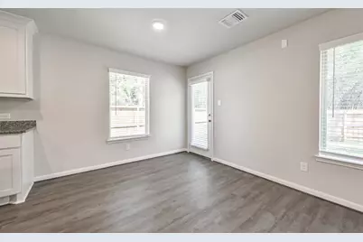 2 N Circlewood Glen, The Woodlands, TX 77381 - Photo 7
