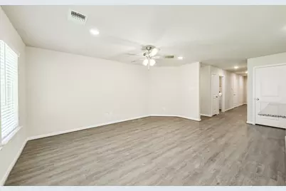 2 N Circlewood Glen, The Woodlands, TX 77381 - Photo 11
