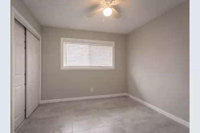 4411 Knotty Oaks Trail, Houston, TX 77045 - Photo 15