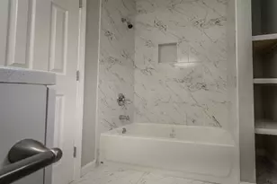 4411 Knotty Oaks Trail, Houston, TX 77045 - Photo 21