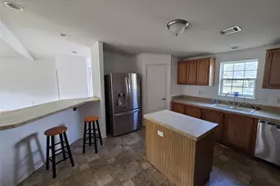 17011 Park St, Alvin, TX 77511 - Photo 3