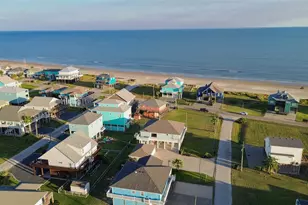 2691 Gillespie, Crystal Beach, TX 77650 - Photo 31