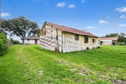 10518 Ocean Drive, Beach City, TX 77523 - Photo 11