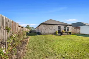 316 Carlos Leal Dr, Dayton, TX 77535 - Photo 25