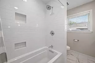 9329 Walterville Rd, Houston, TX 77080 - Photo 11