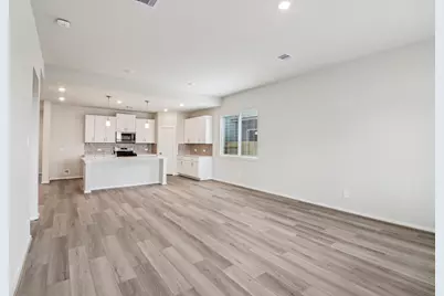 8214 Blackwell Cove Drive, Baytown, TX 77523 - Photo 9