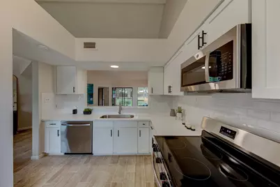 4144 Greystone Way #201, Sugar Land, TX 77479 - Photo 5