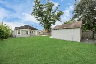 609 Reid St, Houston, TX 77022 - Photo 43