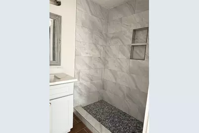 5924 Honeysuckle Drive, Houston, TX 77087 - Photo 17