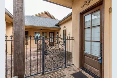 3365 Esplanade, Beaumont, TX 77707 - Photo 3