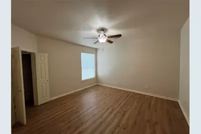993 Oak Glen Drive, Willis, TX 77378 - Photo 5