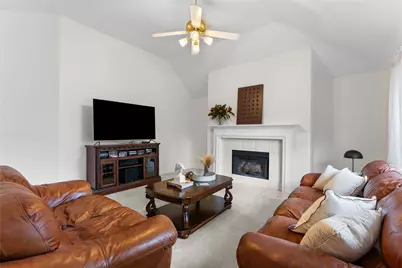 147 Linton Downs Place, The Woodlands, TX 77382 - Photo 11