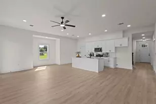5844 Atkinson Cir, Orange, TX 77630 - Photo 5