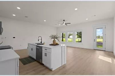 5844 Atkinson Circle, Orange, TX 77630 - Photo 11