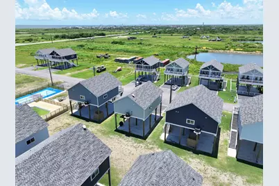 1032 Sunset Circle W, Crystal Beach, TX 77650 - Photo 47