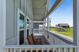 1032 Sunset Circle W, Crystal Beach, TX 77650 - Photo 13