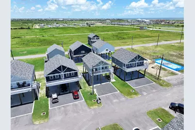 1032 Sunset Circle W, Crystal Beach, TX 77650 - Photo 41