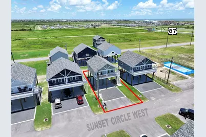 1032 Sunset Circle W, Crystal Beach, TX 77650 - Photo 5
