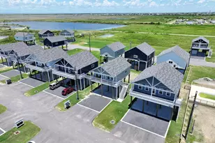 1032 Sunset Circle W, Crystal Beach, TX 77650 - Photo 43