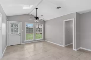 1110 Woods Dr, Liberty, TX 77575 - Photo 15