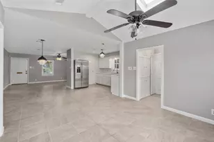 1110 Woods Dr, Liberty, TX 77575 - Photo 13