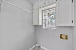 1110 Woods Dr, Liberty, TX 77575 - Photo 19