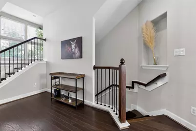 1325 Delano Street, Houston, TX 77003 - Photo 9