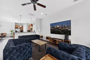 1325 Delano St, Houston, TX 77003 - Photo 9