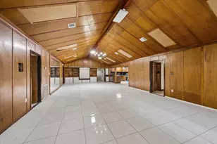10910 Keese Dr, Houston, TX 77089 - Photo 3