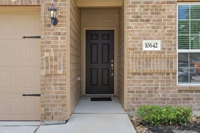 10642 Lost Maples Drive, Cleveland, TX 77328 - Photo 5