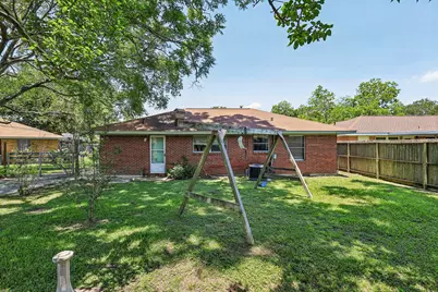 1501 Colby Drive, Baytown, TX 77520 - Photo 23