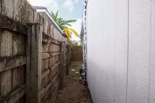 14334 Texarkana St, Houston, TX 77015 - Photo 25