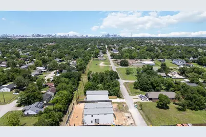 10608 Ashville Drive, Houston, TX 77051 - Photo 47