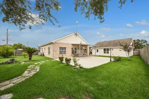 2709 Avenue D, San Leon, TX 77539 - Photo 15