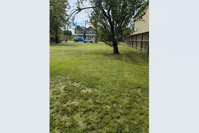 227 E 38th Street, Houston, TX 77018 - Photo 5