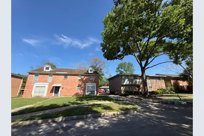 8715 Ilona Lane, Houston, TX 77025 - Photo 19