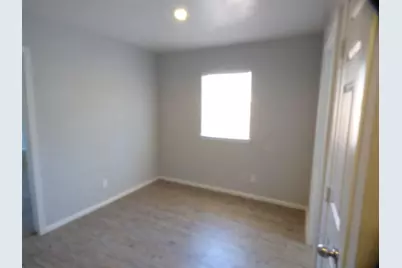 8715 Ilona Lane, Houston, TX 77025 - Photo 17