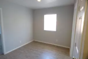 8715 Ilona Ln, Houston, TX 77025 - Photo 17