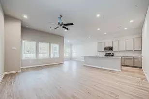 3919 Sugardale St, Baytown, TX 77521 - Photo 7