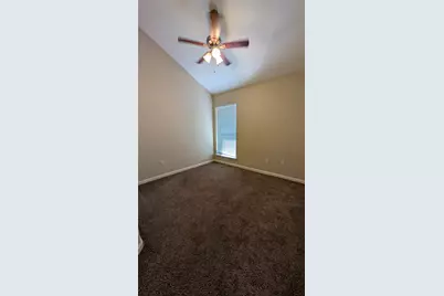 10710 Ambergate Drive, Humble, TX 77396 - Photo 11