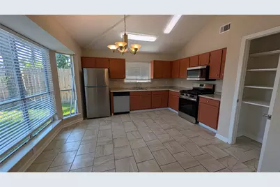 10710 Ambergate Drive, Humble, TX 77396 - Photo 3
