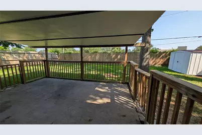 10710 Ambergate Drive, Humble, TX 77396 - Photo 5