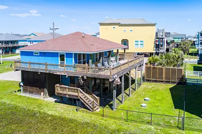 2592 Whitecap, Crystal Beach, TX 77650 - Photo 5
