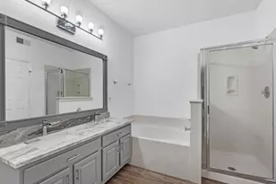142 N Magnolia Pond Pl, The Woodlands, TX 77381 - Photo 17