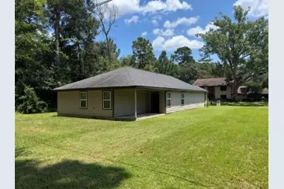 611 Foxmeadow Lane, Cleveland, TX 77327 - Photo 11