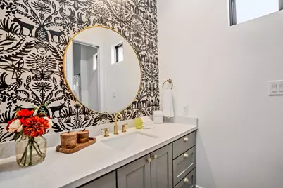 207 Lockwood Drive #1, Houston, TX 77011 - Photo 25