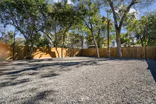 207 Lockwood Dr, Houston, TX 77011 - Photo 27