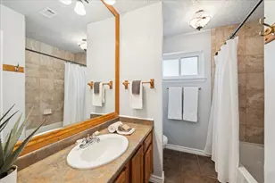 320 Creek Bend Dr, League City, TX 77573 - Photo 23