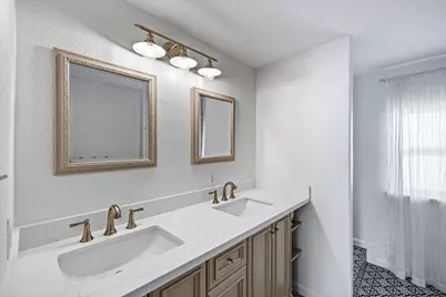 5522 Avenue O 1/2, Galveston, TX 77551 - Photo 27